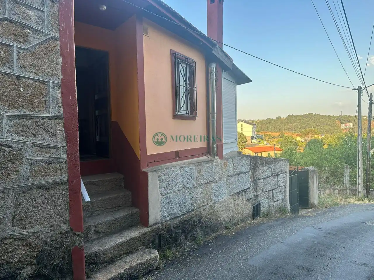 Vista exterior de Casa o xalet en venda en Barbadás amb Calefacció, Jardí privat i Balcó