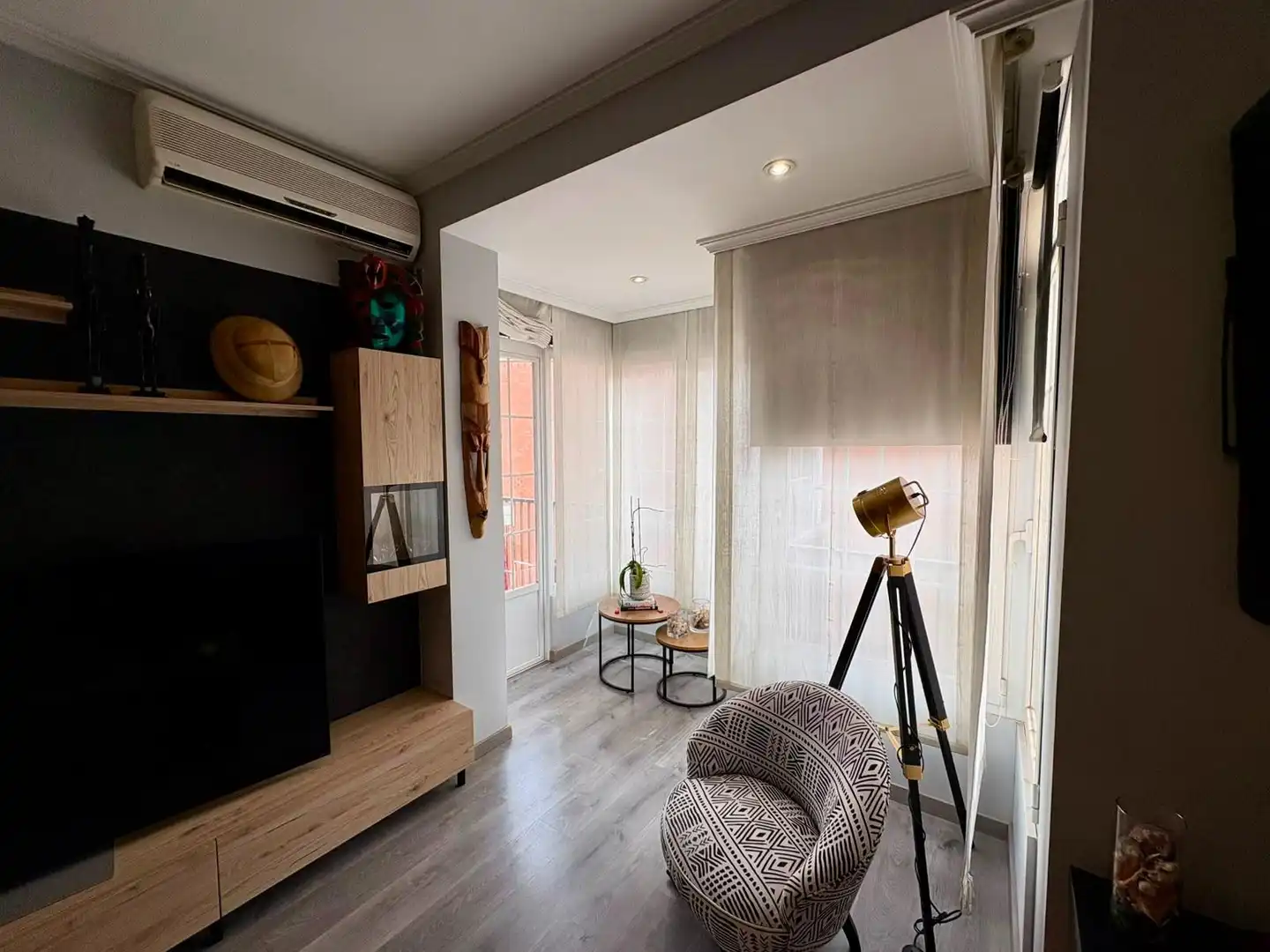 Sala de estar de Piso en venta en Barcelona con Aire acondicionado, Parquet y Balcón