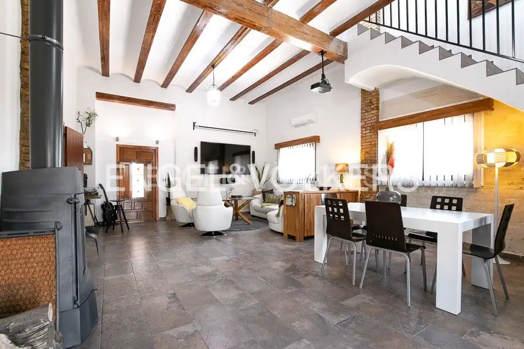 Sala de estar de Casa o chalet en venta en Valencia con Aire acondicionado, Calefacción y Jardín privado
