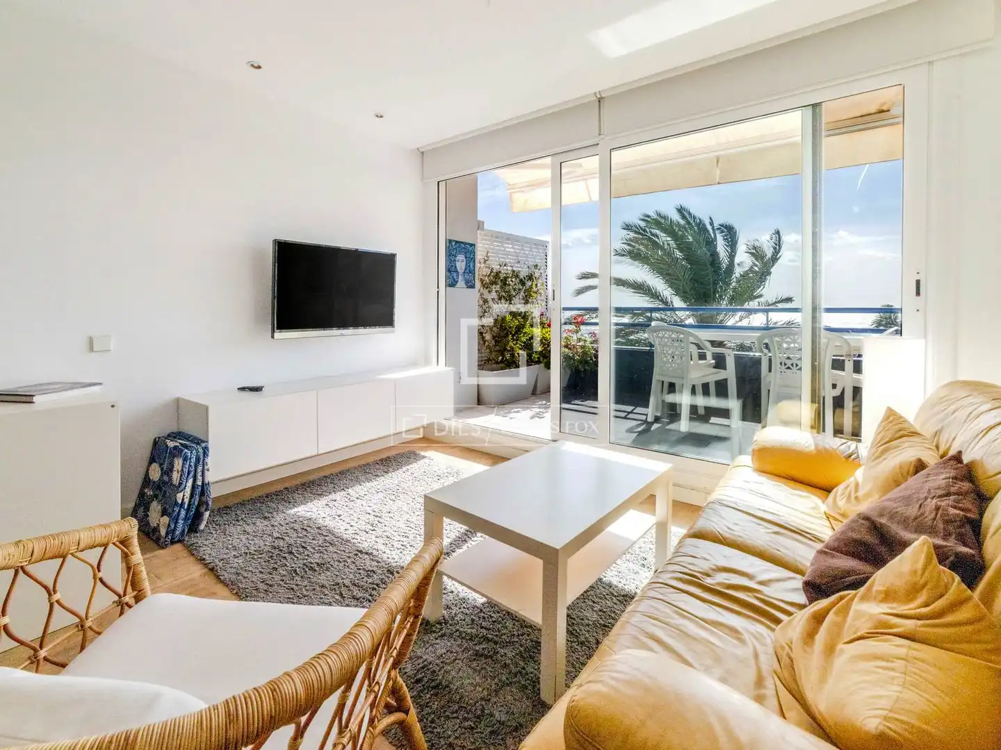 Living room of Attic for sale in Sitges  with Air Conditioner, Terrace and Swimming Pool