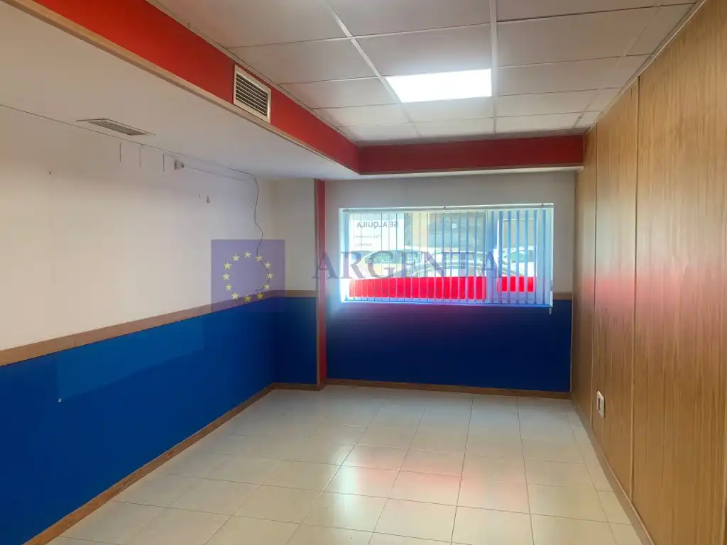 Locale commerciale in affitto a Calle Gredos, imagen 3