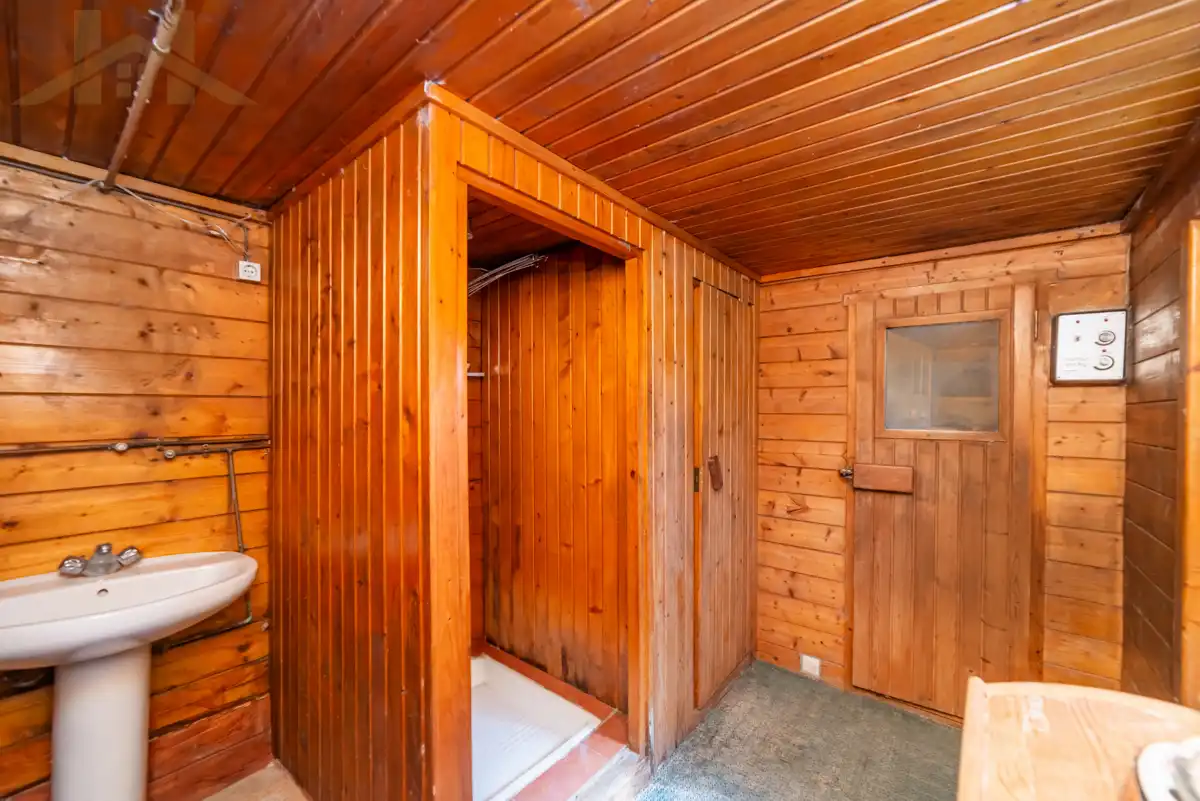 Bathroom of Country homes for sale in Ciempozuelos  with Private garden, Storage room and Swimming Pool