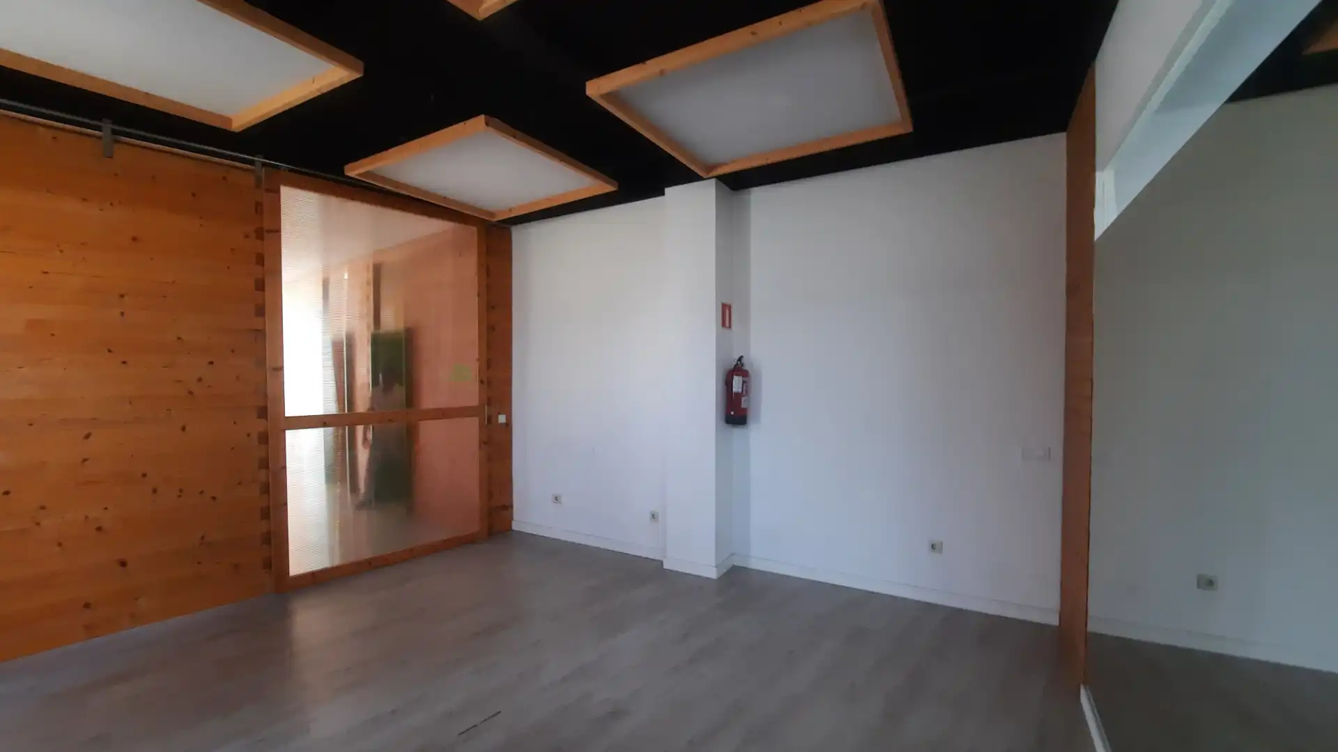 Local comercial de lloguer a Avenida de Emilio Martínez Garrido 3, imagen 9