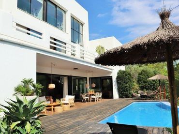 Chalet con piscina en venta en El Montgó