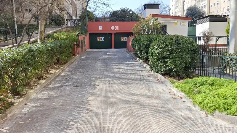 Aparcament de lloguer a Retiro