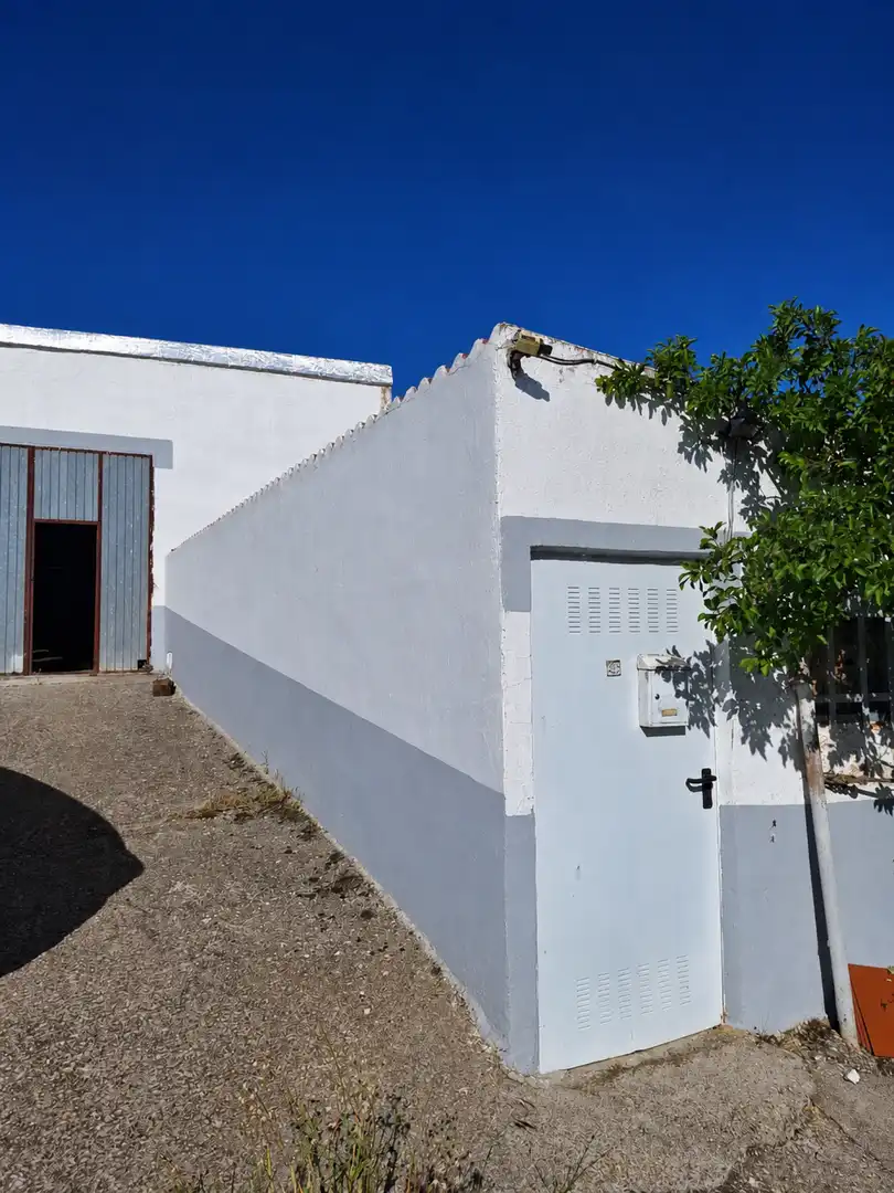 Vista exterior de Local en venda en Aguilar de Campoo