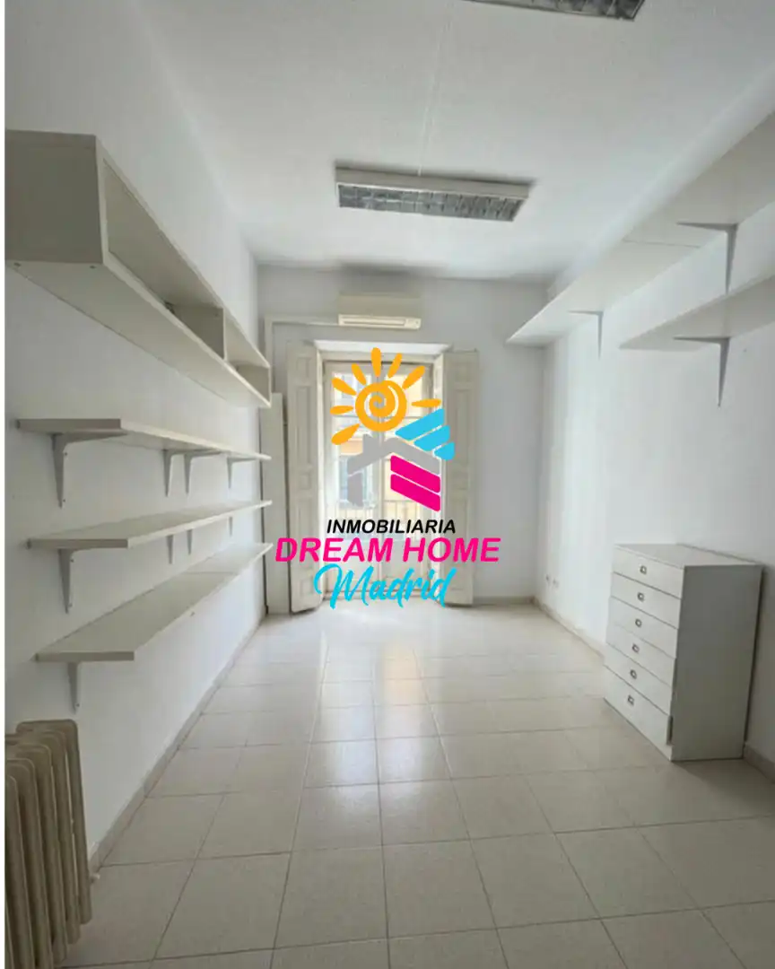 Piso con terraza en venta en Calle del Pez 11, imagen 8