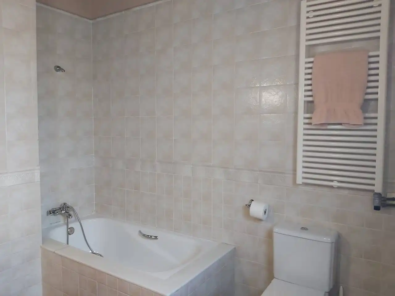 Bathroom of Houses for sale in Sant Cugat del Vallès  with Air Conditioner, Heating and Private garden