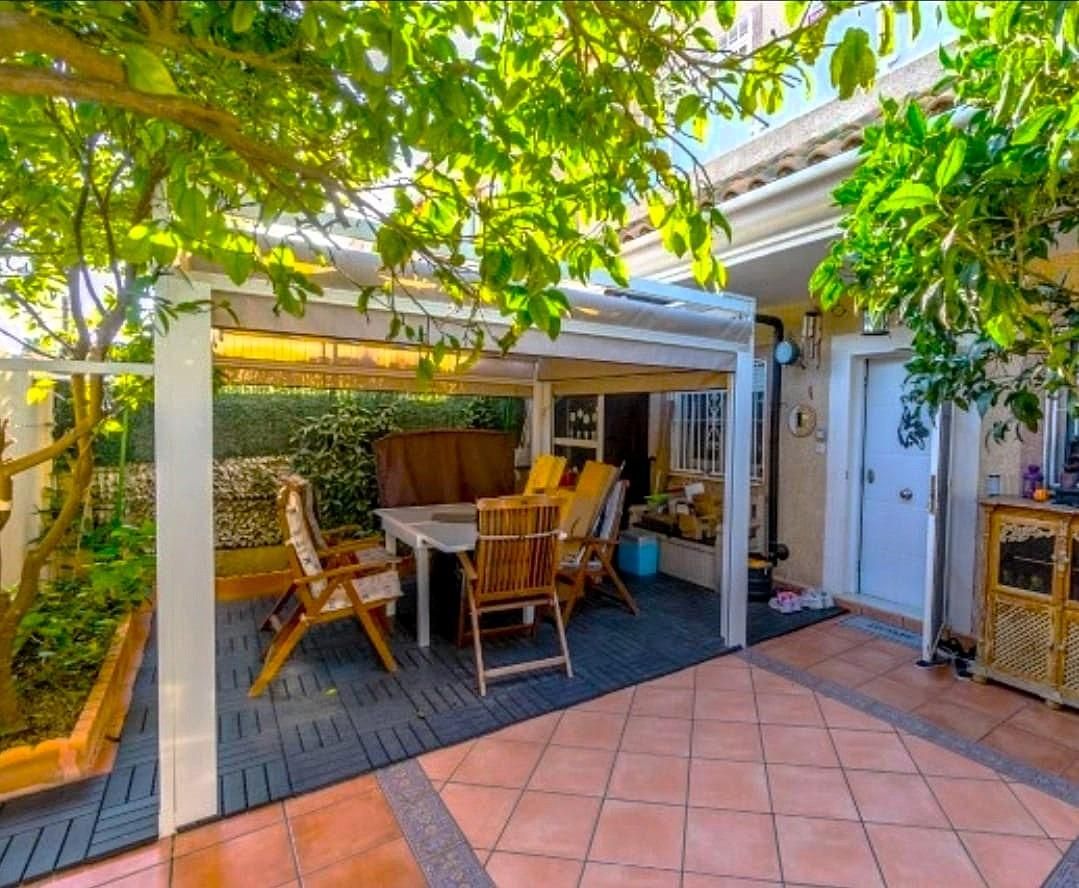 Terraza de Casa o chalet en venta en Torrevieja con Aire acondicionado, Calefacción y Jardín privado