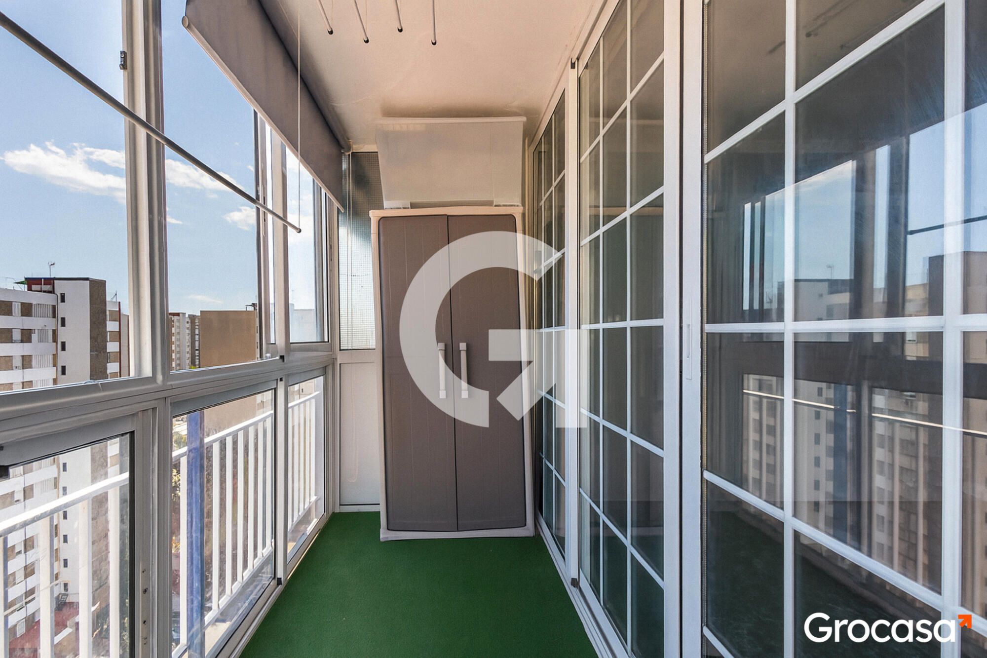 Balcony of Flat for sale in L'Hospitalet de Llobregat  with Air Conditioner, Heating and Oven