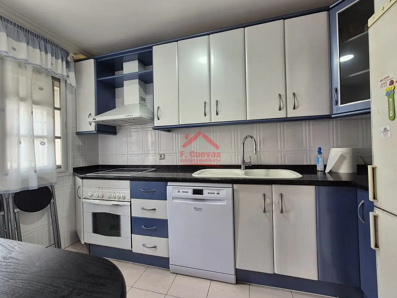 Cuina de Àtic en venda en Vélez-Málaga amb Aire condicionat, Calefacció i Terrassa