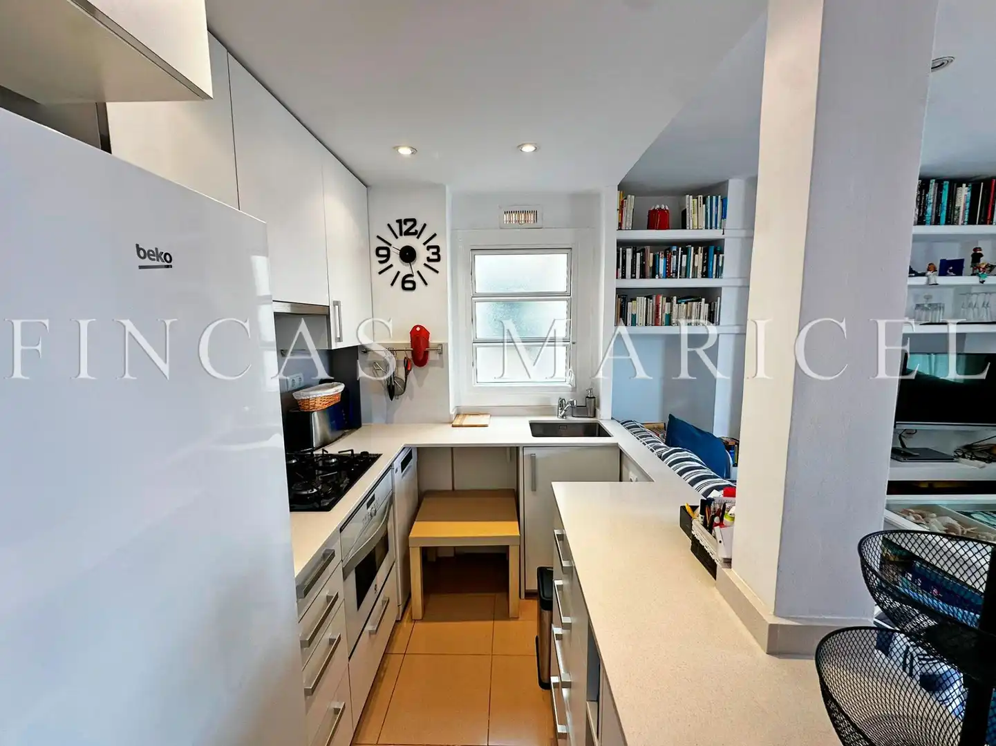 Küche von Wohnung zum Verkauf in Sitges mit Heizung, Terrasse und Gemeinschaftspool