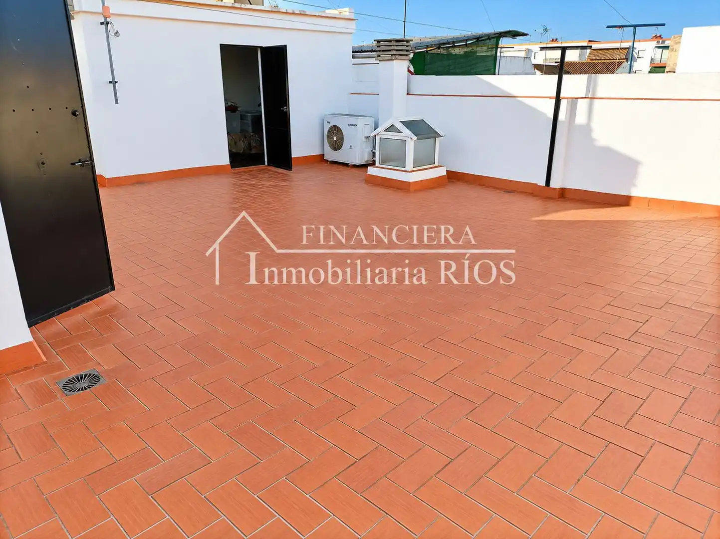 Terrassa de Casa o xalet en venda en Alcalá de Guadaira amb Aire condicionat, Traster i Balcó