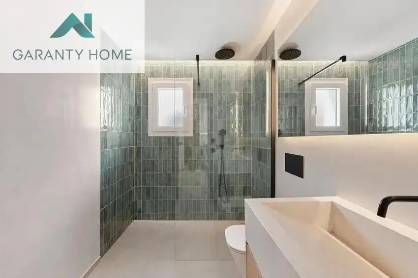 Baño de Ático en venta en Marbella con Aire acondicionado, Terraza y Piscina comunitaria