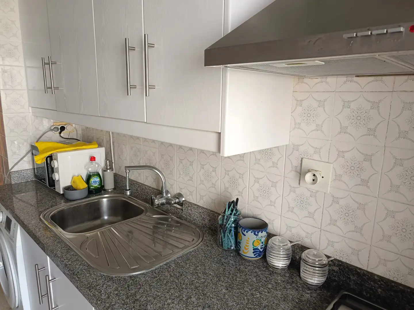 Cuina de Apartament en venda en Salobreña amb Moblat