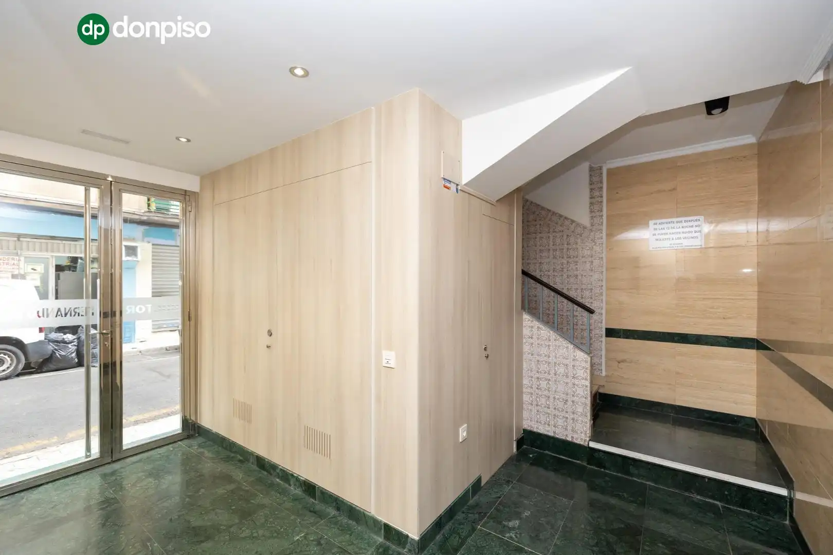 Piso en venta en Granada con Aire acondicionado, Calefacción y Terraza