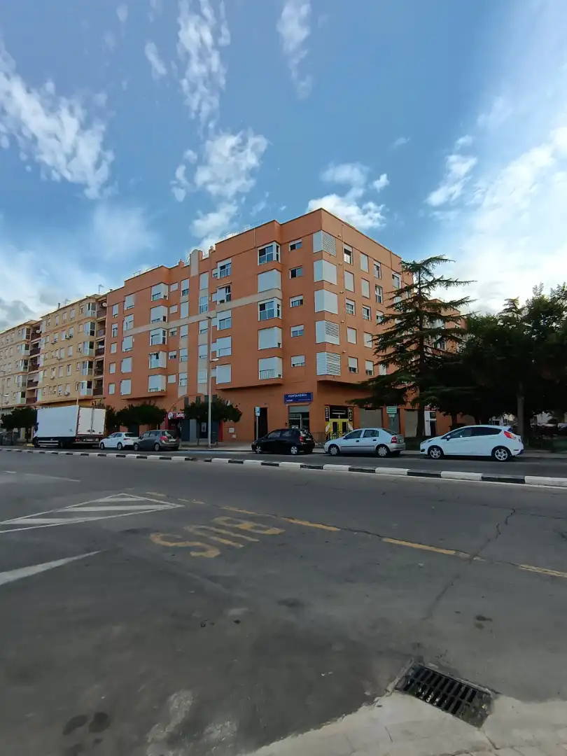 Vista exterior de Pis en venda en Vila-real amb Aire condicionat, Calefacció i Terrassa