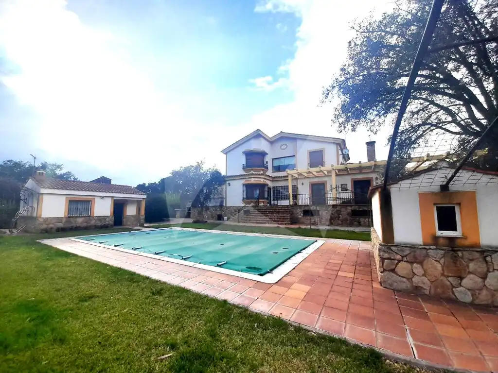 Casa o xalet en venda a Río Búrdalo, Avenida Elvas