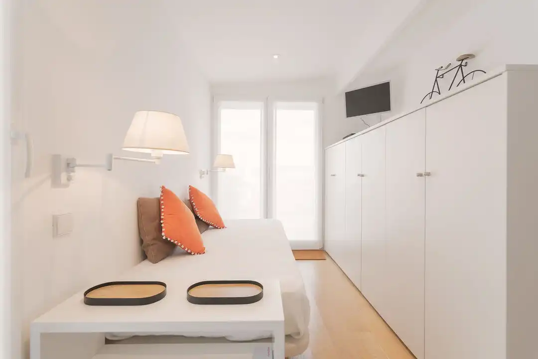 Habitación de Ático en venta en  Pamplona / Iruña con Calefacción, Terraza y Alarma