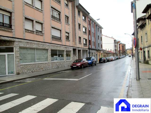 Local comercial en Alquiler en Calle José Manuel Bobes en Llanera