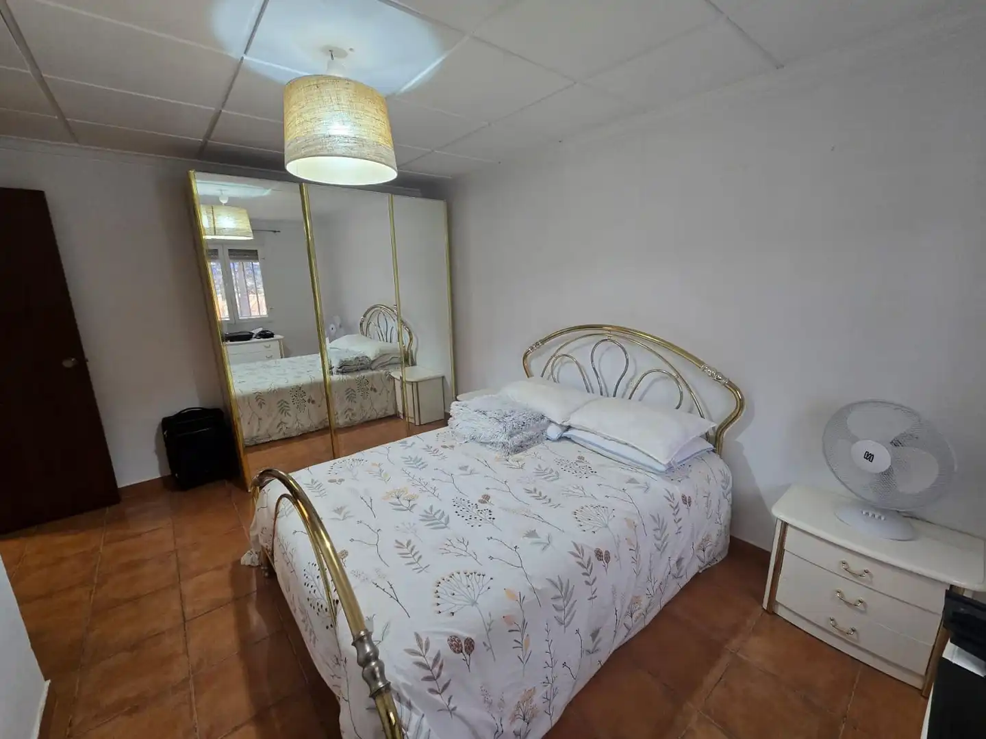 Dormitori de Casa o xalet en venda en Yecla amb Jardí privat, Terrassa i Piscina