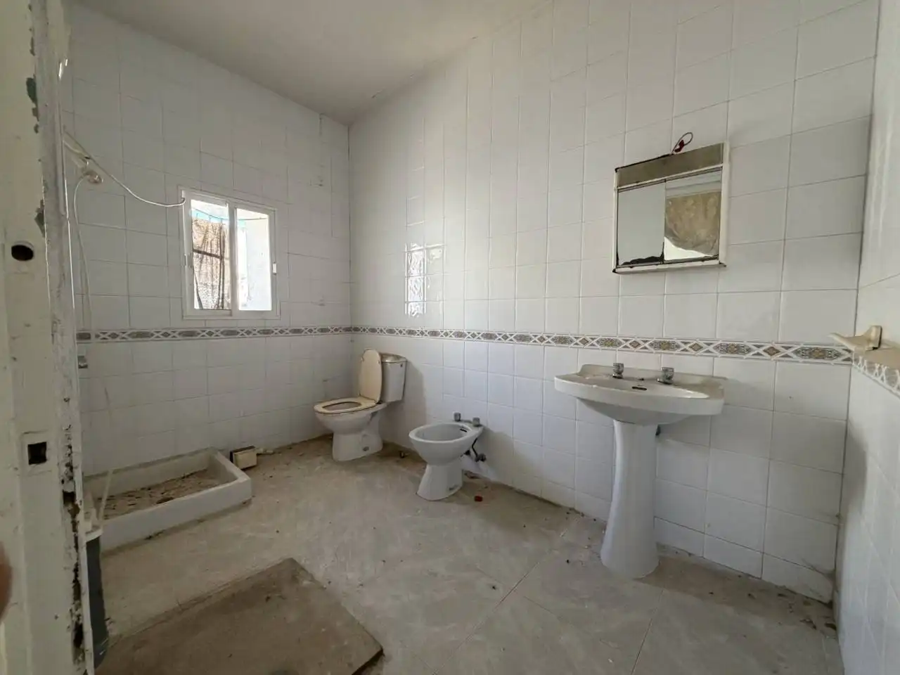 Bany de Casa o xalet en venda en Moguer