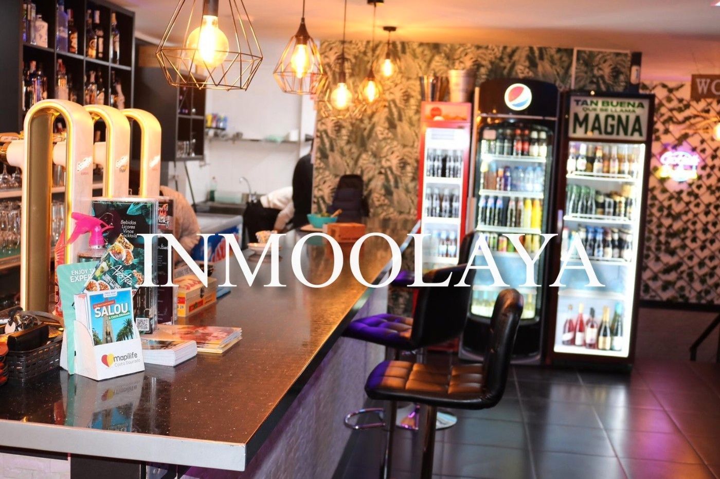 Premises for sale in Salou  with Air Conditioner, Heating and Furnished