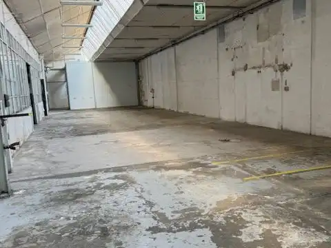 Nave industrial en venta en Carrer Besalú 4, imagen 15