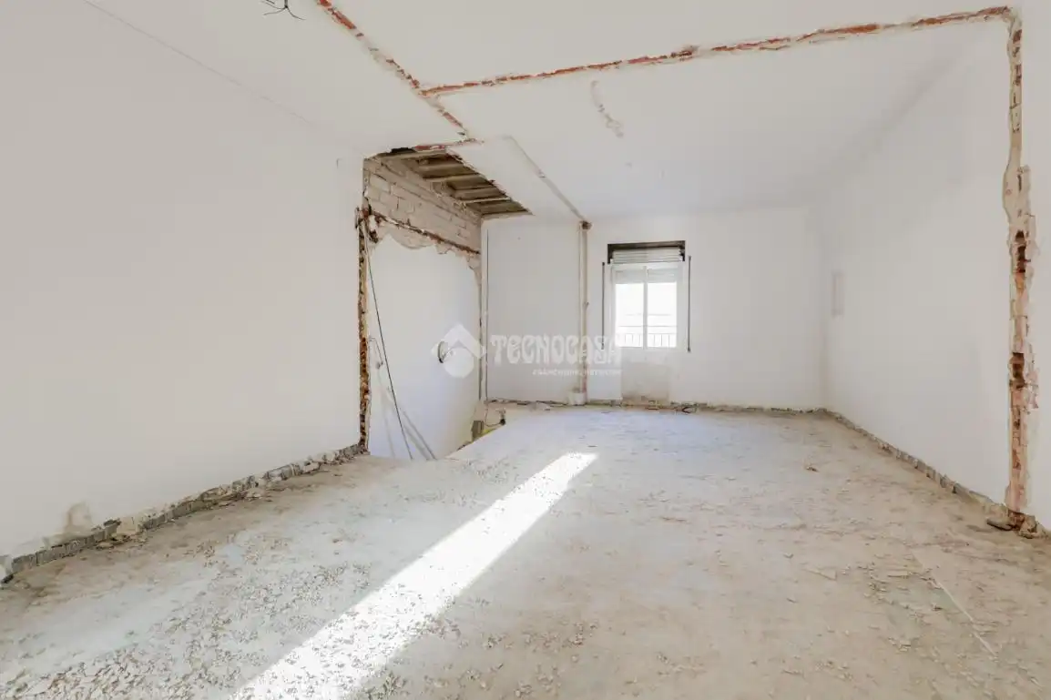 Einfamilien-Reihenhaus zum Verkauf in Terrassa mit Terrasse