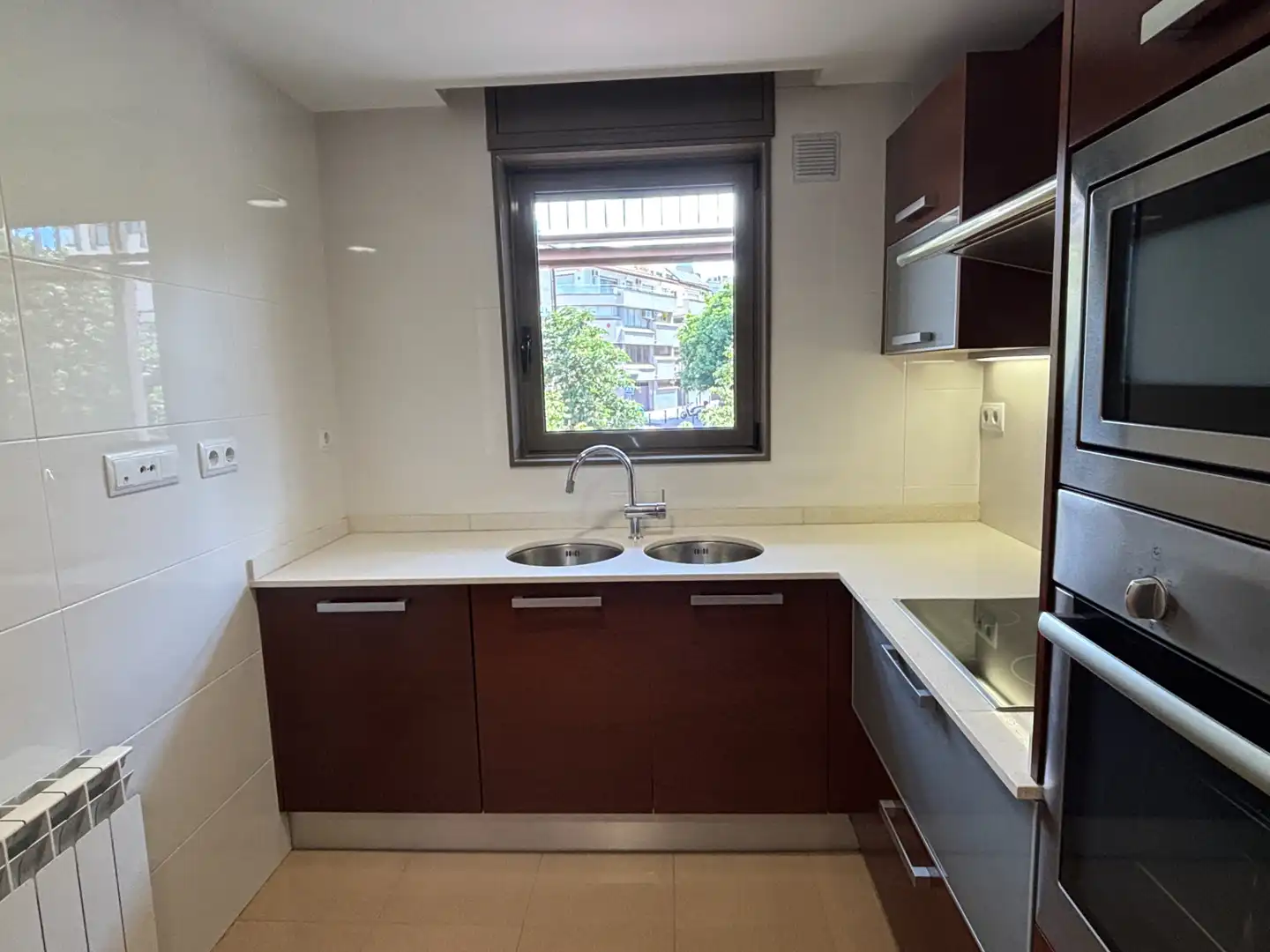 Cuina de Pis en venda en Terrassa amb Aire condicionat, Parquet i Forn
