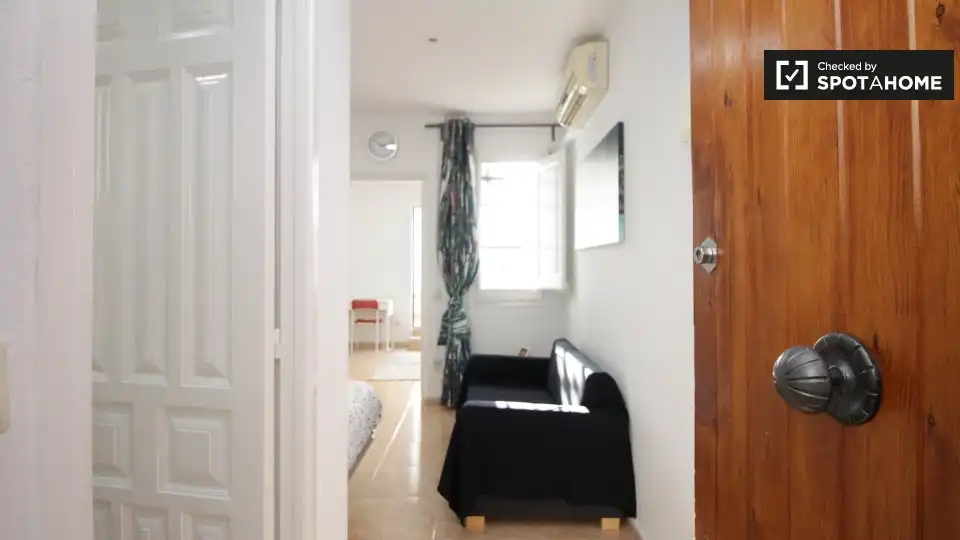 Flat for rent in El Raval