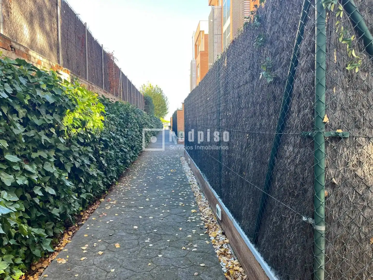 Vista exterior de Pis de lloguer en Pozuelo de Alarcón amb Aire condicionat, Calefacció i Jardí privat