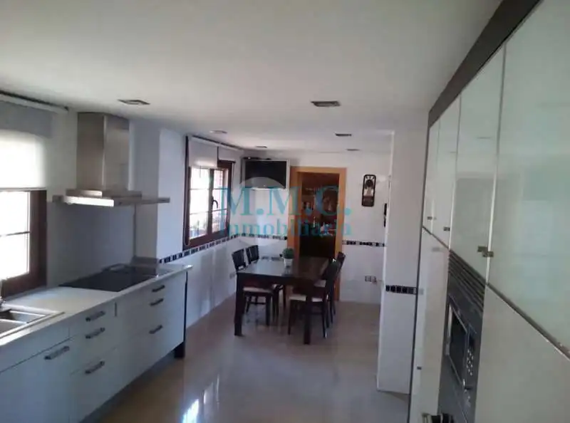 Villa mit Garten zum Verkauf in Roquetas de Mar ciudad, imagen 4