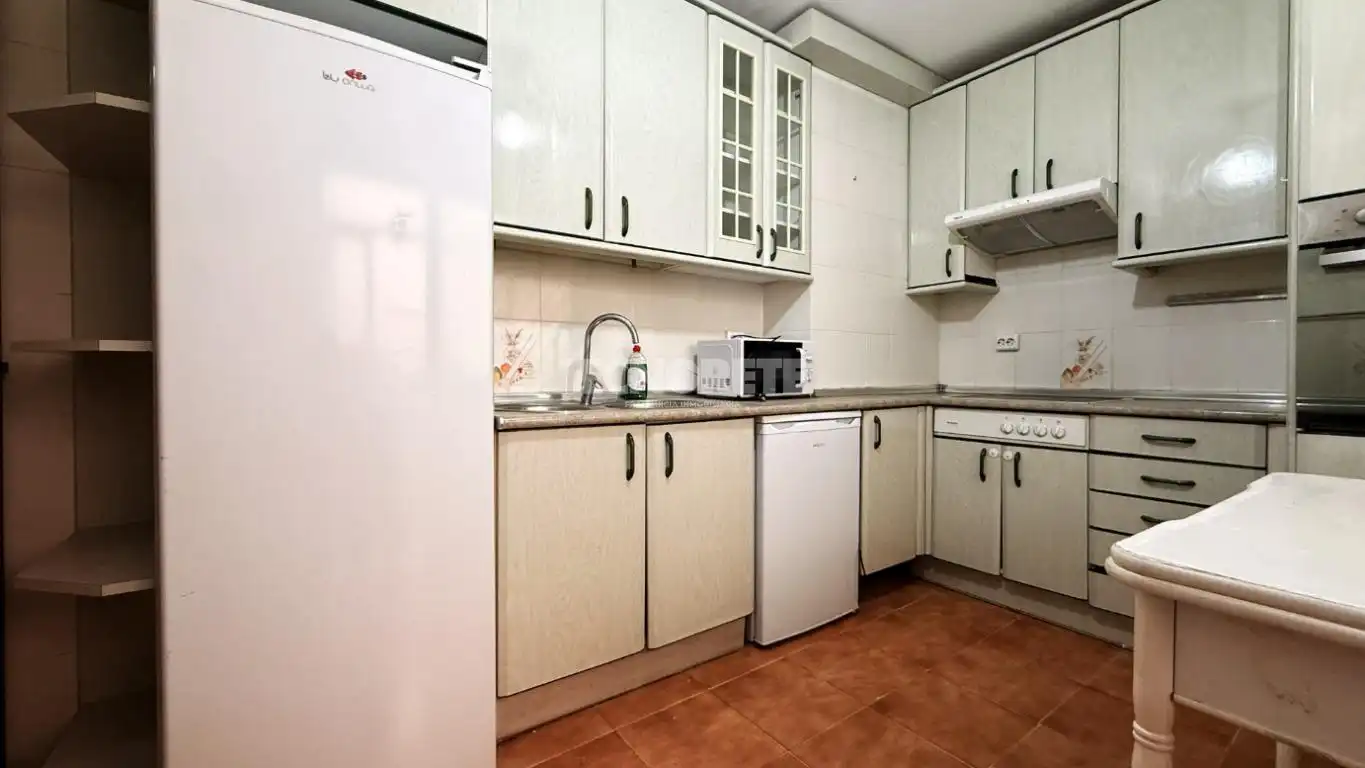 Cocina de Piso en venta en Guadalajara con Calefacción, Parquet y Terraza