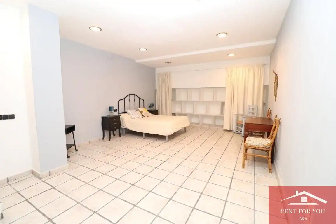 Erdgeschosswohnung zur Miete in Centro, imagen 28