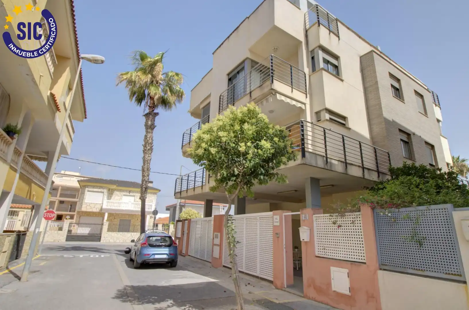 Vista exterior de Casa adosada en venta en Chilches / Xilxes con Jardín privado, Terraza y Amueblado