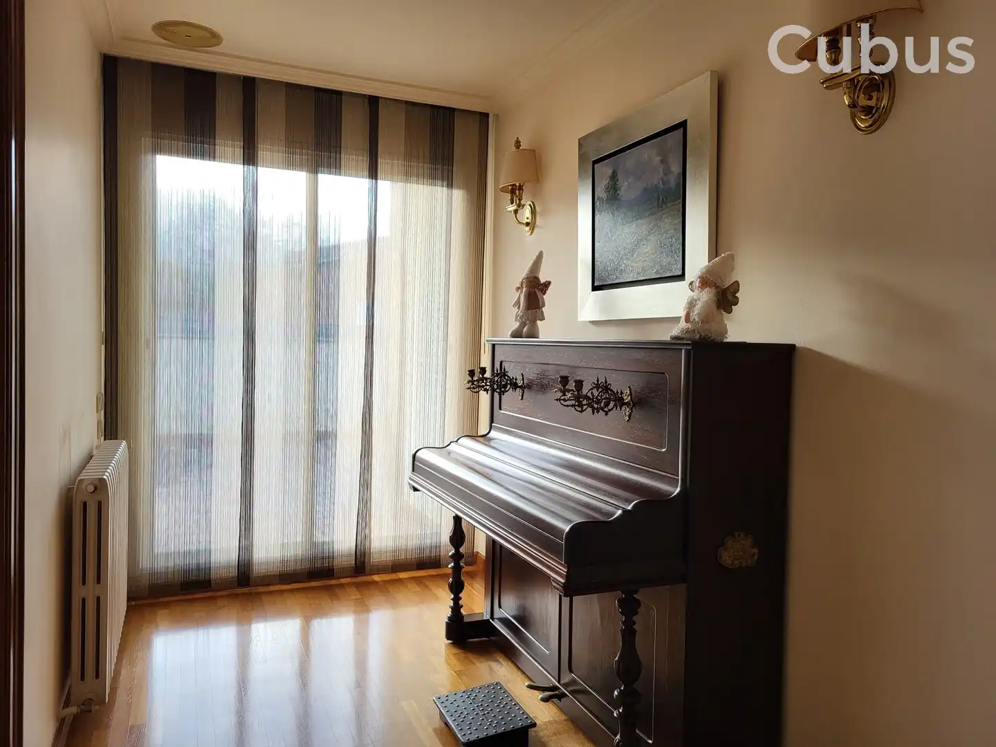 Living room of Houses for sale in Olot  with Air Conditioner, Heating and Terrace