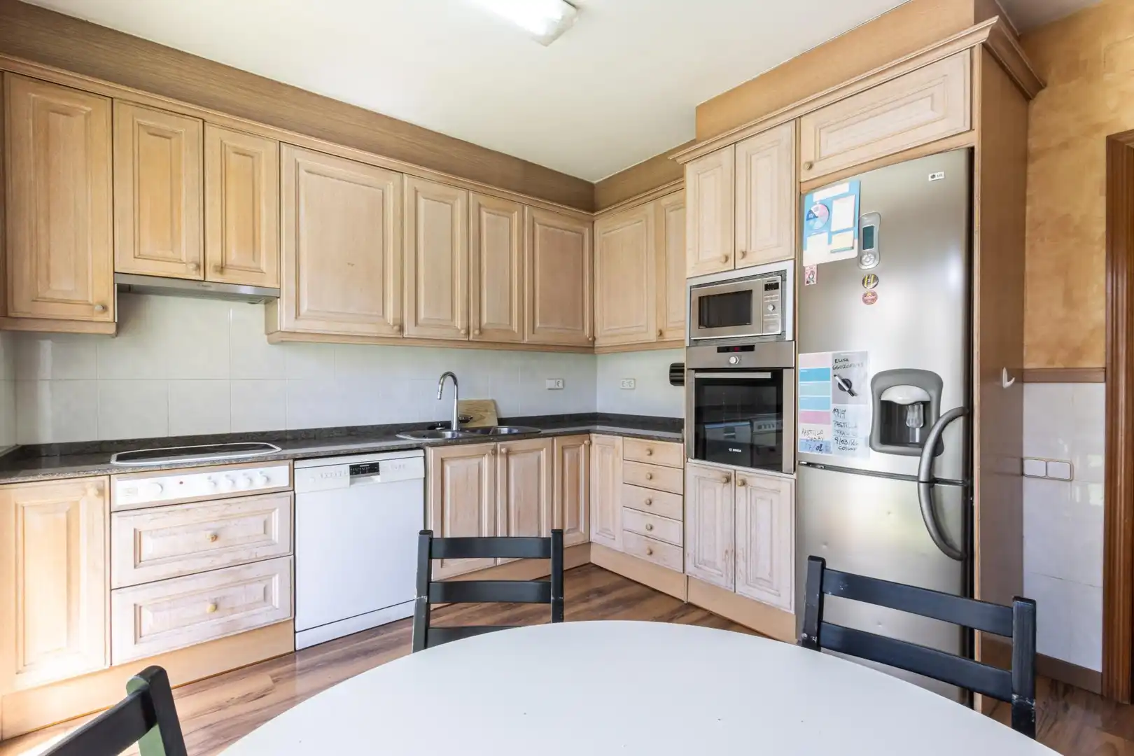 Cocina de Casa adosada en venta en Sabadell con Calefacción y Horno