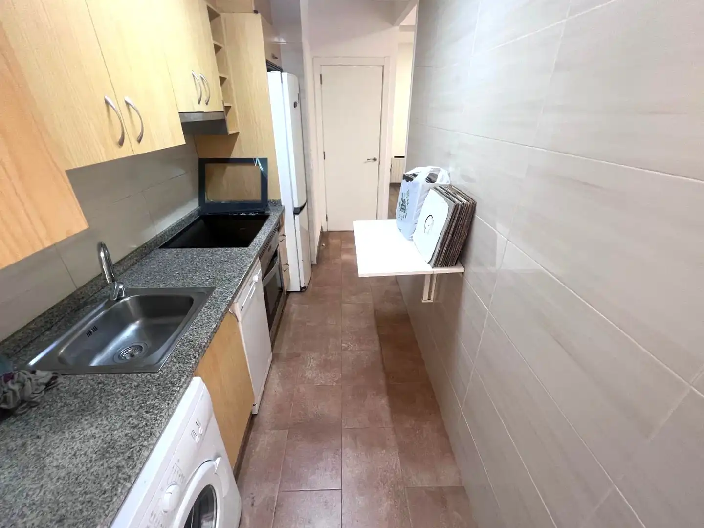 Cuina de Apartament en venda en A Coruña Capital  amb Calefacció, Terrassa i Forn