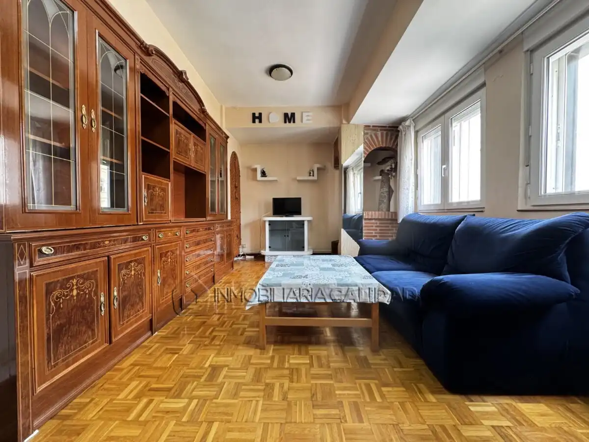 Living room of Flat for rent in Burgos  with Heating, Terrace and Furnished