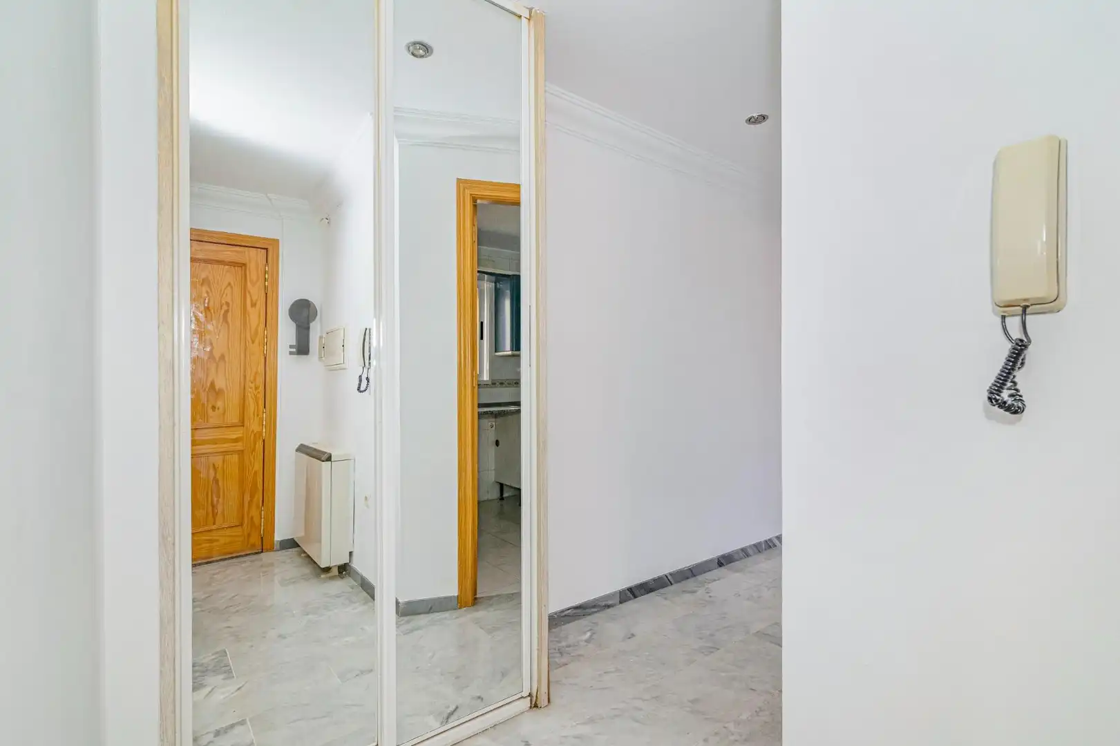 Flat for sale in La Zubia  with Air Conditioner, Heating and Balcony