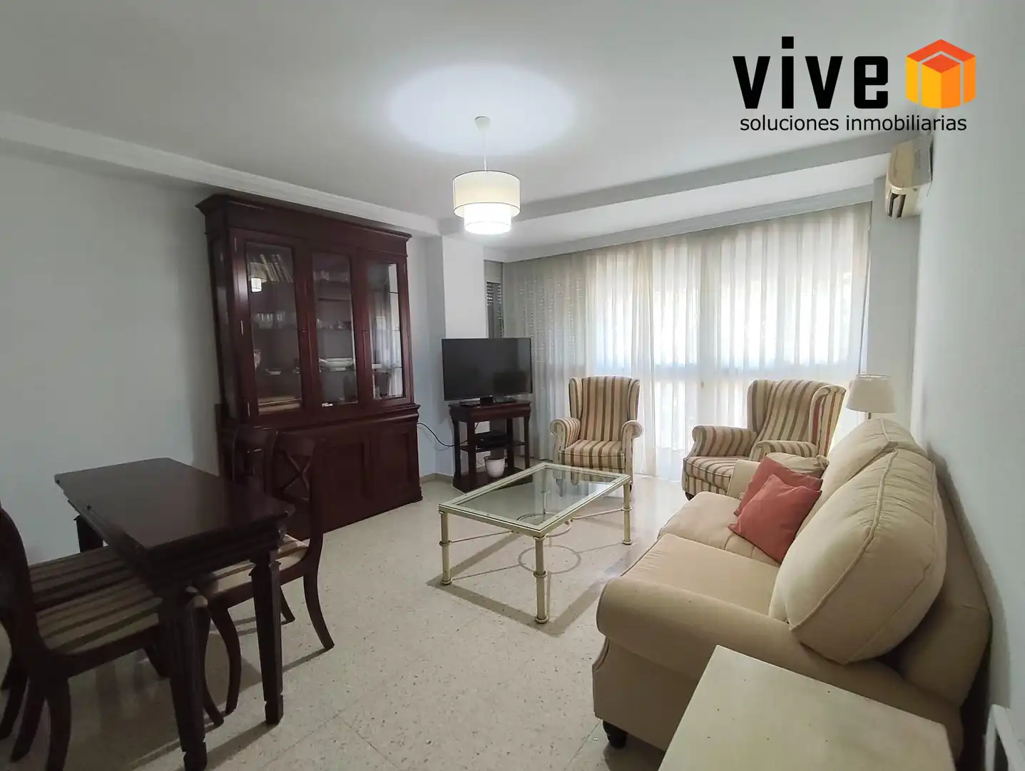 Sala de estar de Piso de alquiler en Sevilla con Aire acondicionado, Amueblado y Balcón