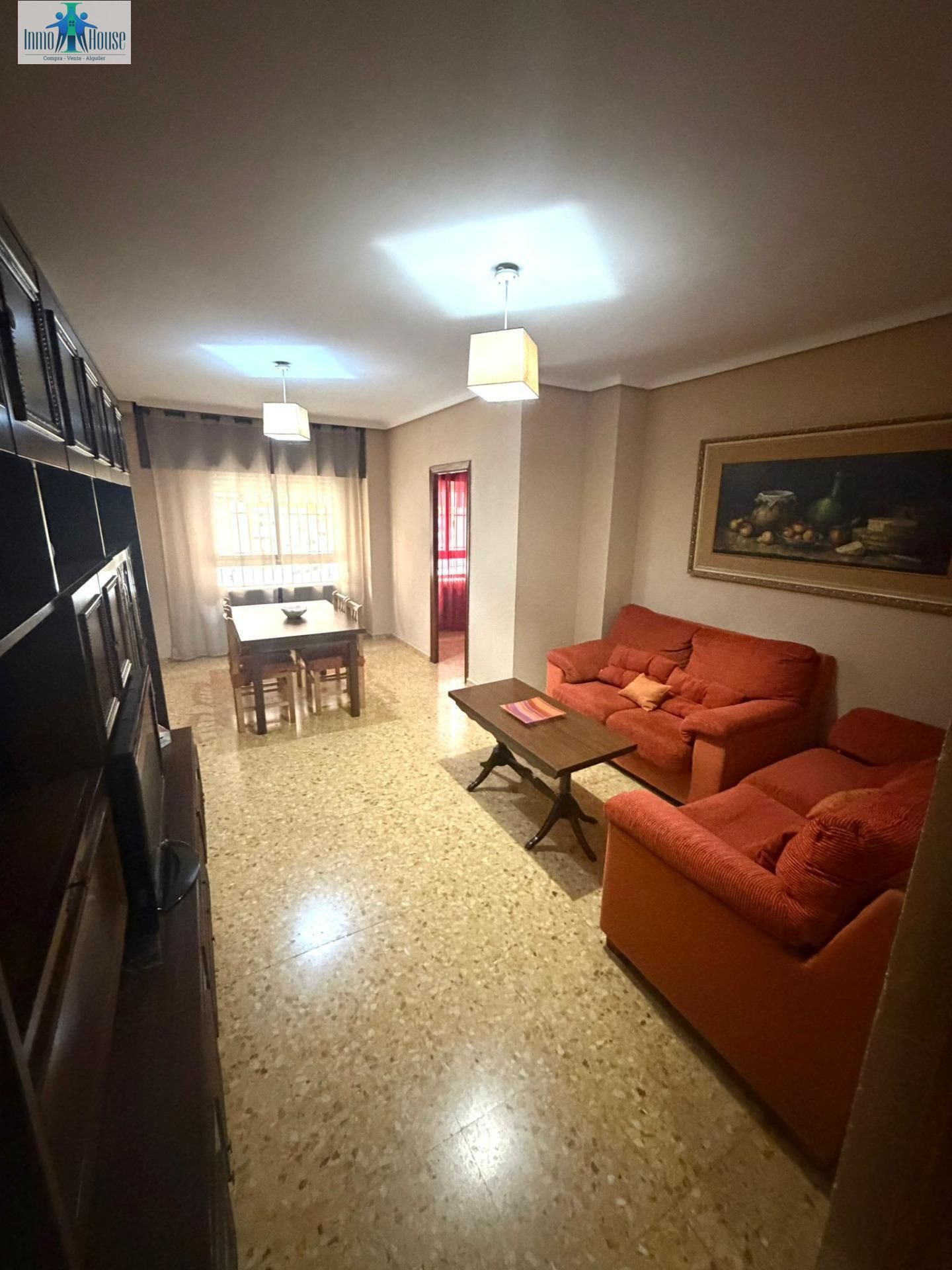 Sala de estar de Piso de alquiler en  Albacete Capital con Trastero y Amueblado