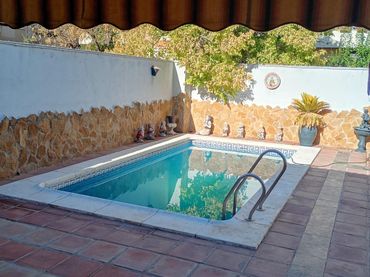 Casa amb piscina en venda a Periurbano Oeste - Sierra