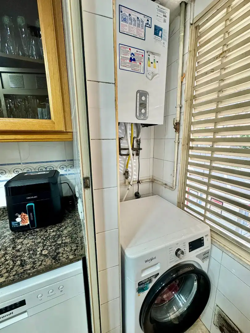 Badezimmer von Wohnung zum Verkauf in Valencia mit Klimaanlage