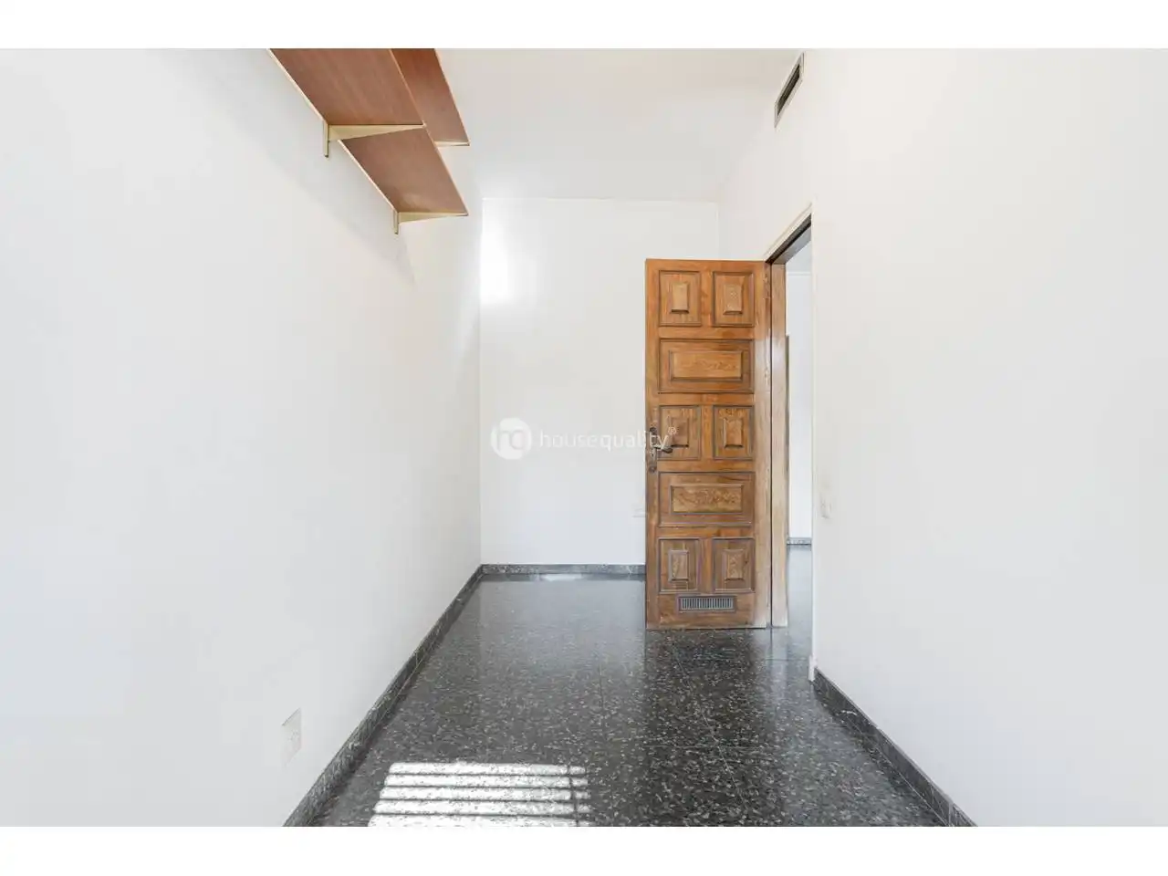 Piso en venta en Barcelona con Jardín privado, Terraza y Balcón