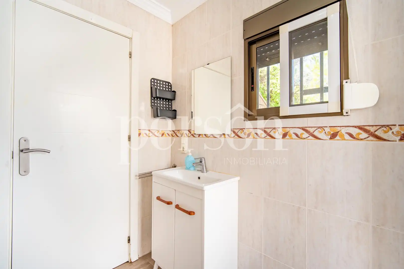 Bathroom of Houses for rent in Urbanizaciones  