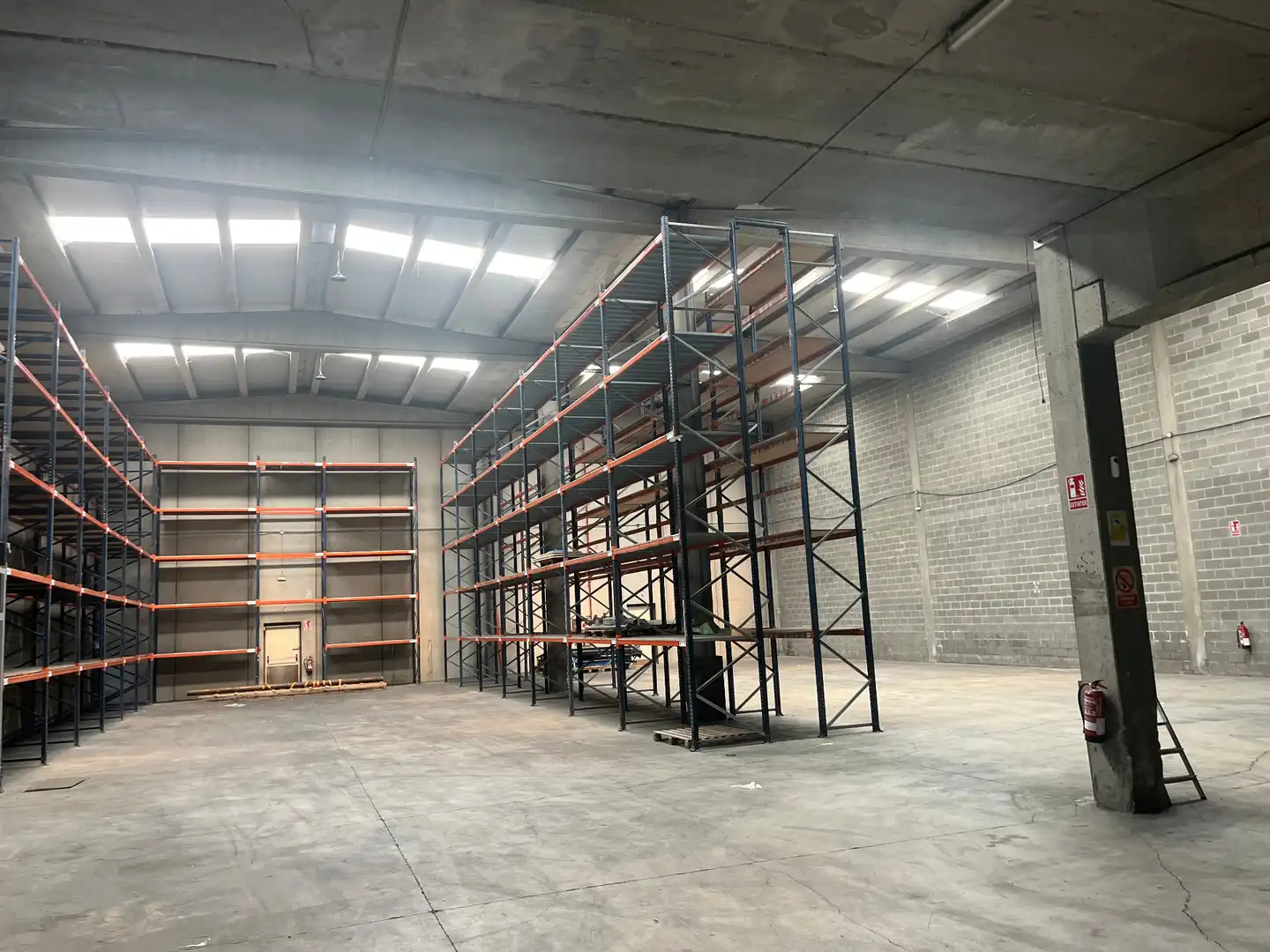 Nave industrielle à louer à Carrer del Càntir