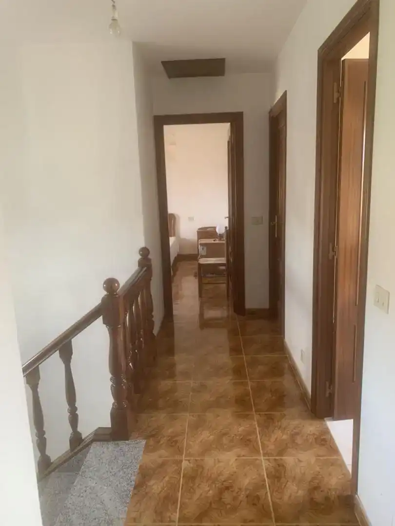 Piso en venta en Aranga con Jardín privado, Trastero y Amueblado