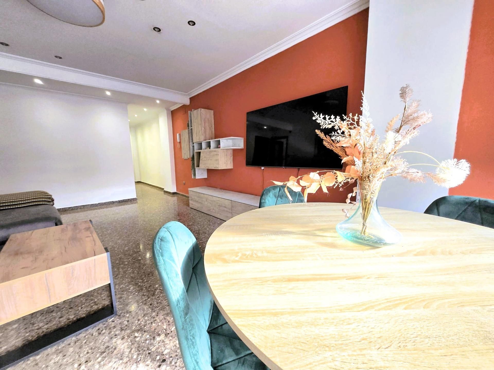 Dining room of Flat for sale in Torrent  with Terrace, Storage room and Furnished